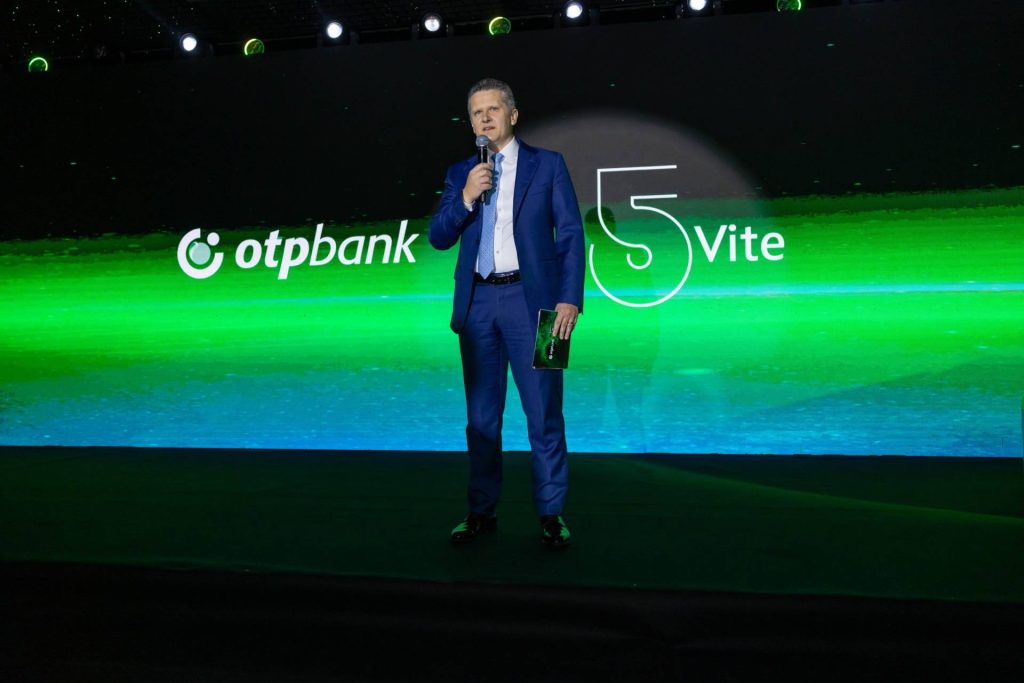 Какой банк в Албании самый лучший?