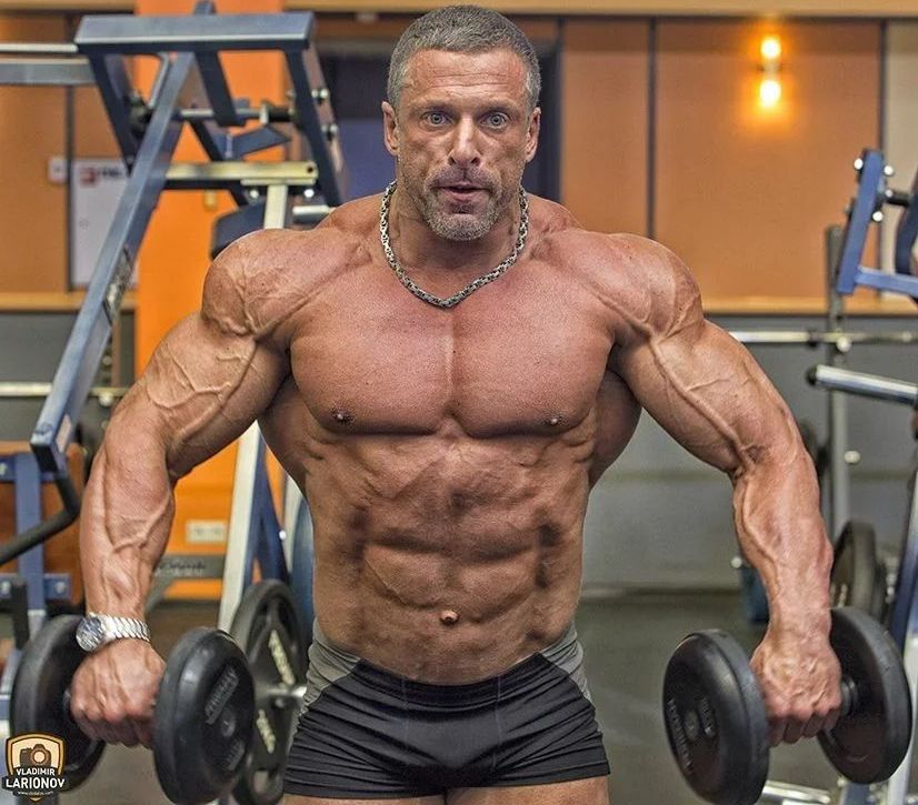 15 лучших фитнес-тренеров России в 2024 году