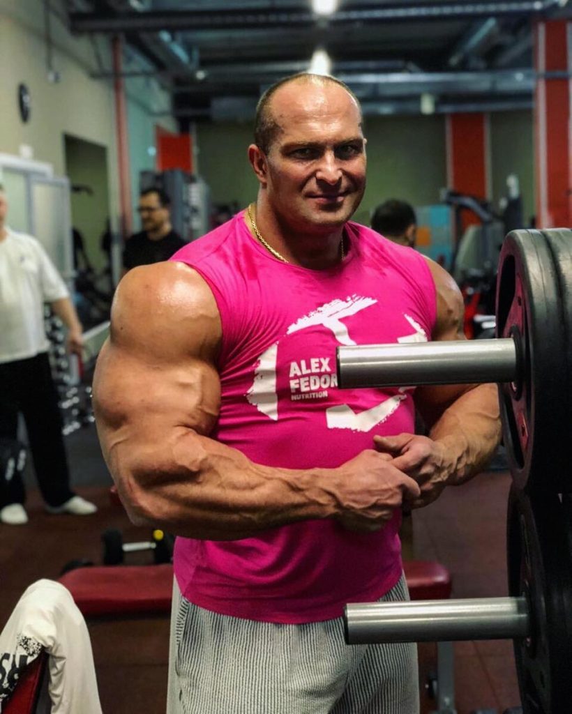 15 лучших фитнес-тренеров России в 2024 году