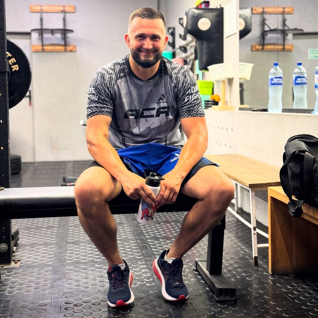 15 лучших фитнес-тренеров России в 2024 году