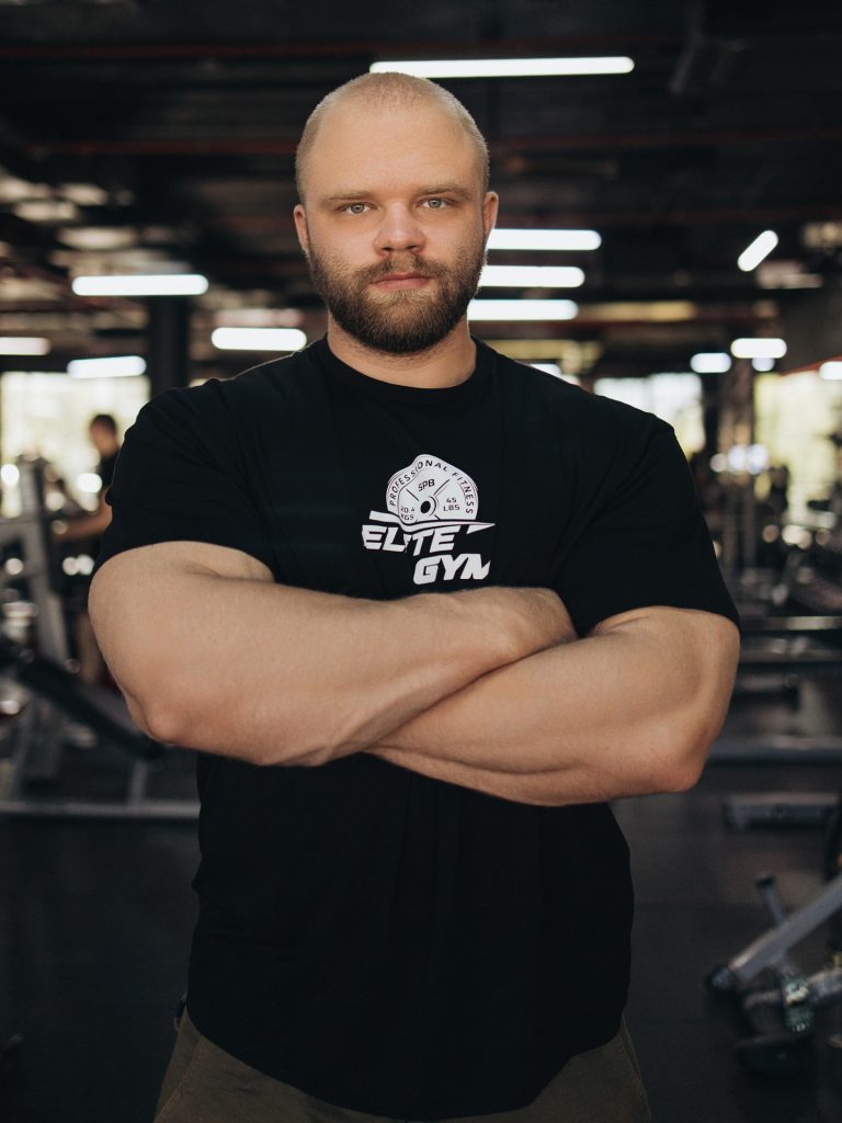 15 лучших фитнес-тренеров России в 2024 году