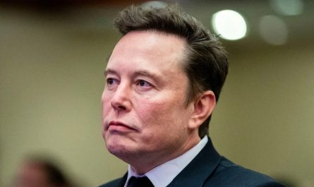 Какую зарплату получает технологический миллиардер Илон Маск?