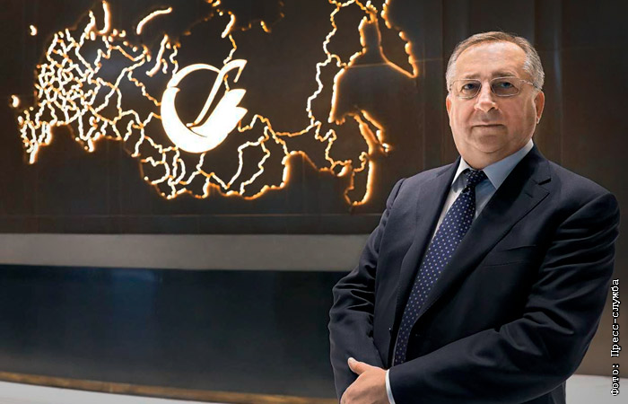 Какая зарплата у Николая Токарева в день в 2025 году