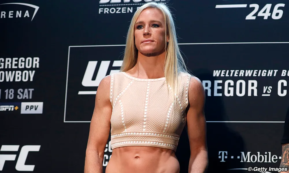 20 красивых девушек-бойцов UFC