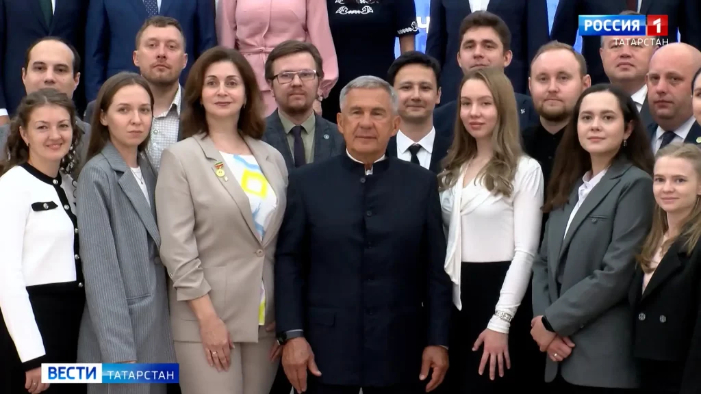 Какой IQ у главы Татарстана Рустама Минниханова?