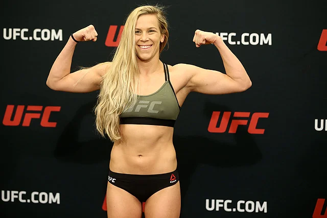 20 красивых девушек-бойцов UFC