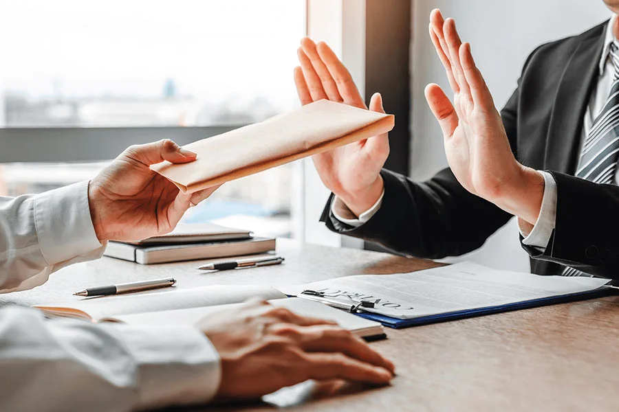 Какую зарплату получают следователи в разных странах мира?