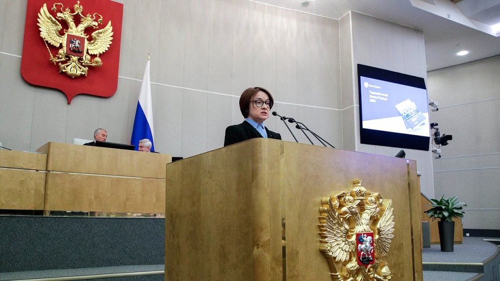 Какой IQ у Эльвиры Набиуллиной и где она училась?