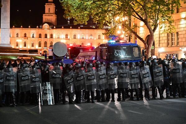 Какую зарплату получают полицейские в Грузии?