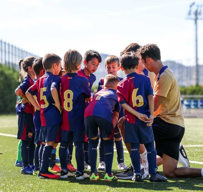 10 самых лучших футбольных школ в мире, где учат побеждать