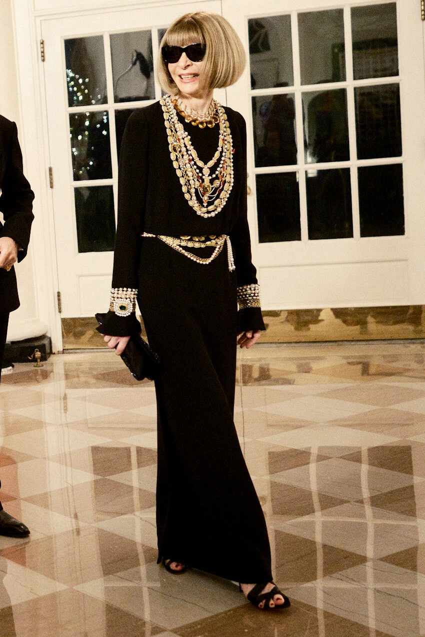 ТОП-20 самых красивых девушек в черных платьях (ФОТО)