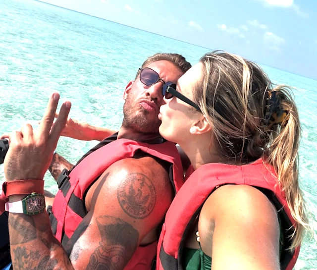 Георгиос Франгулис и попа Арины Соболенко (ФОТО)