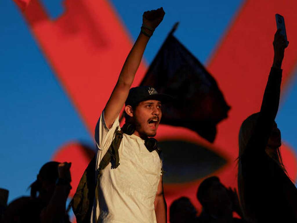 Волна гнева: как поколение Z бросило вызов полиции Мексики Волна гнева: как поколение Z бросило вызов полиции Мексики