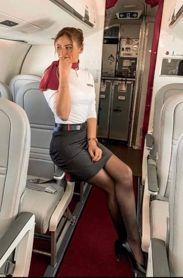 30 самых сексуальных стюардесс (ФОТО)