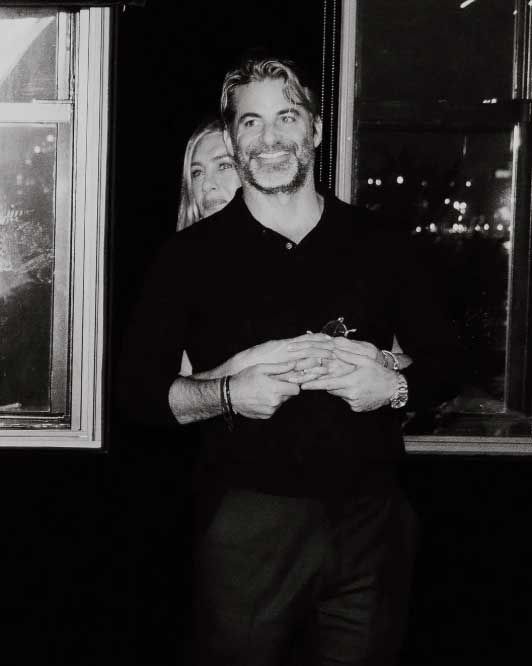 Сексуальная эволюция Дженнифер Энистон: от Брэда Питта до Джима Кертиса