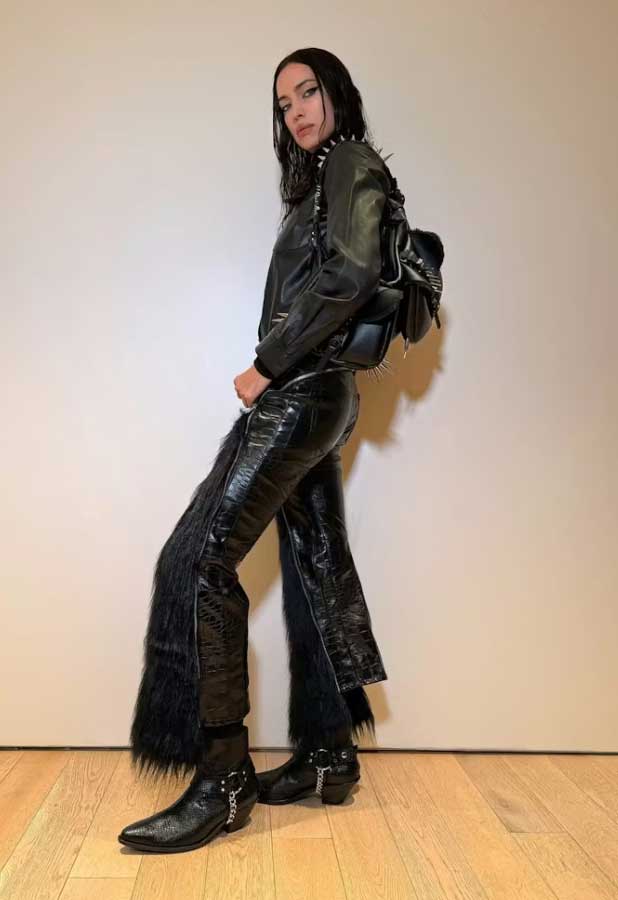 30 самых сексуальных девушек в кожаных штанах (ФОТО)