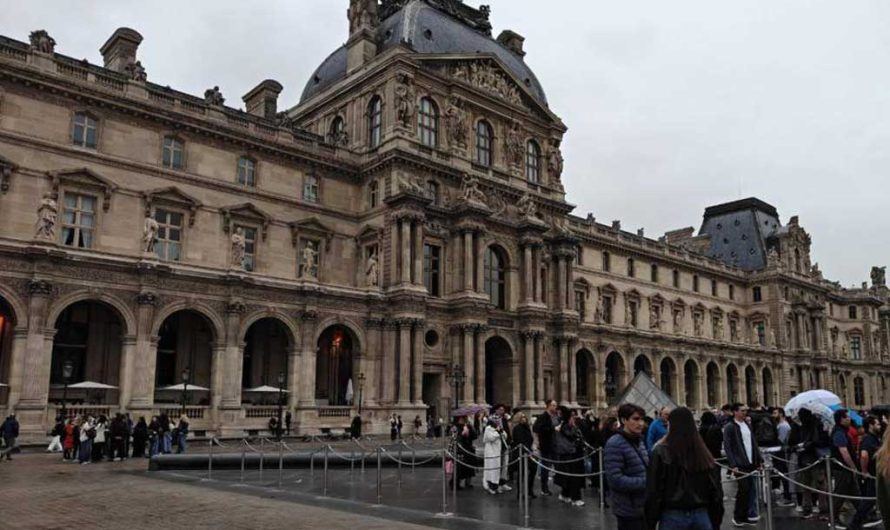 Архитектурные дефекты Лувра: слабые балки могут обрушить галерею