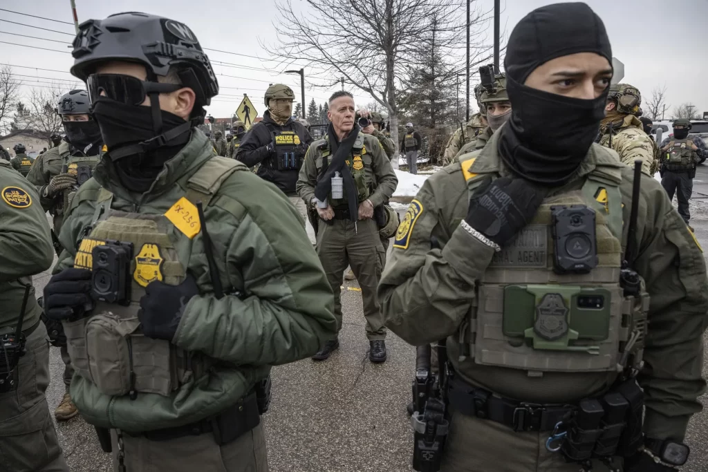 Федеральные агенты США: кто они и как работают - в Миннеаполисе снова убили мужчину