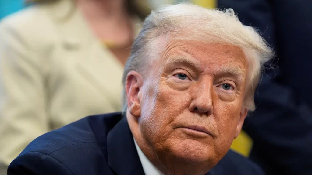 Какой IQ у Дональда Трампа - зачем президент США пытается получить мировое признание?