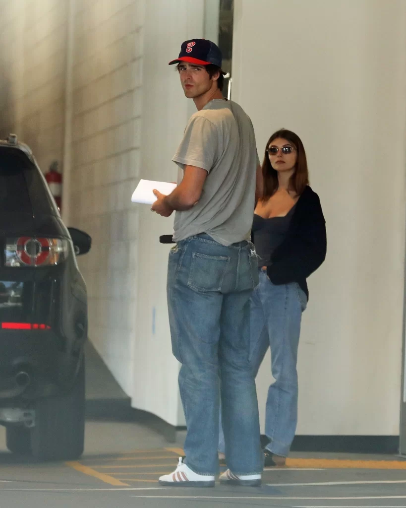 Кем работает девушка Джейкоба Элорди - все подробности и ФОТО