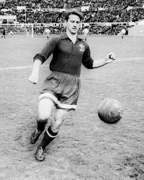 Что нужно было сделать, чтобы играть в сильнейших футбольных клубах СССР?