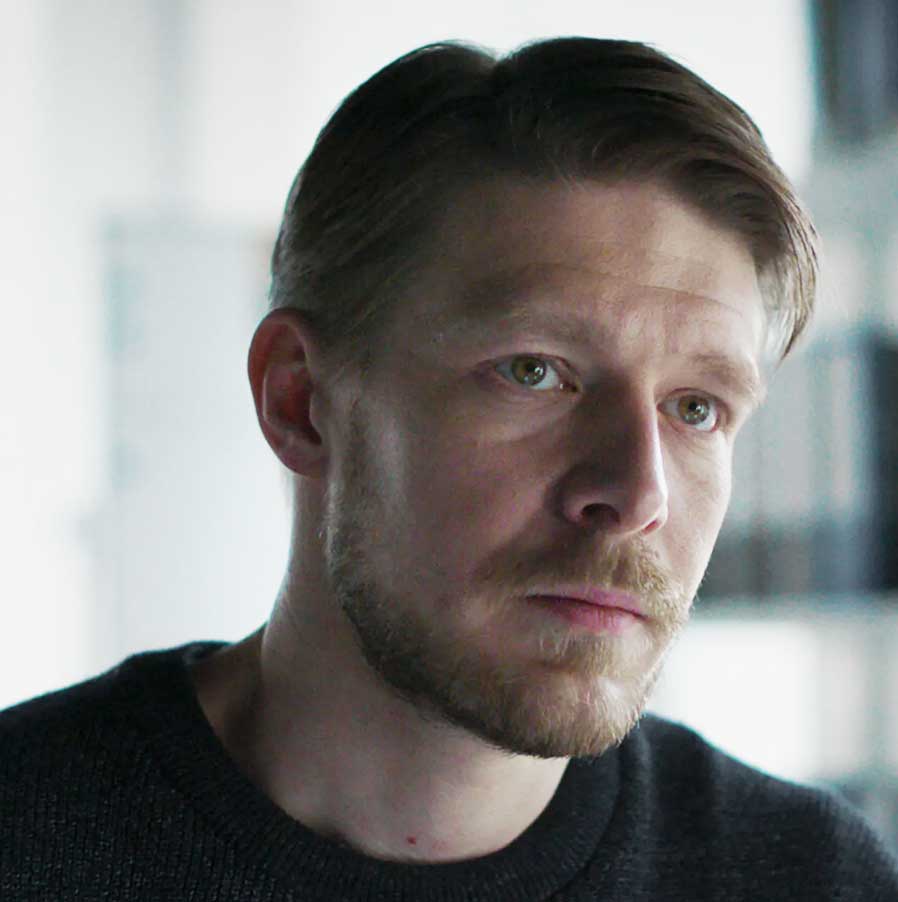 Все дети Михаила Ефремова: имена, матери, возраст и карьера