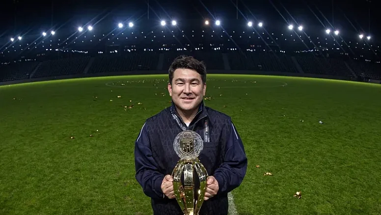 Сколько денег у Азамата Мусагалиева в 2026 году: состояние и доходы артиста