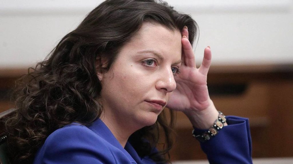 Маргарита Симоньян и Тигран Кеосаян: неизлечимая болезнь ребёнка и борьба с раком