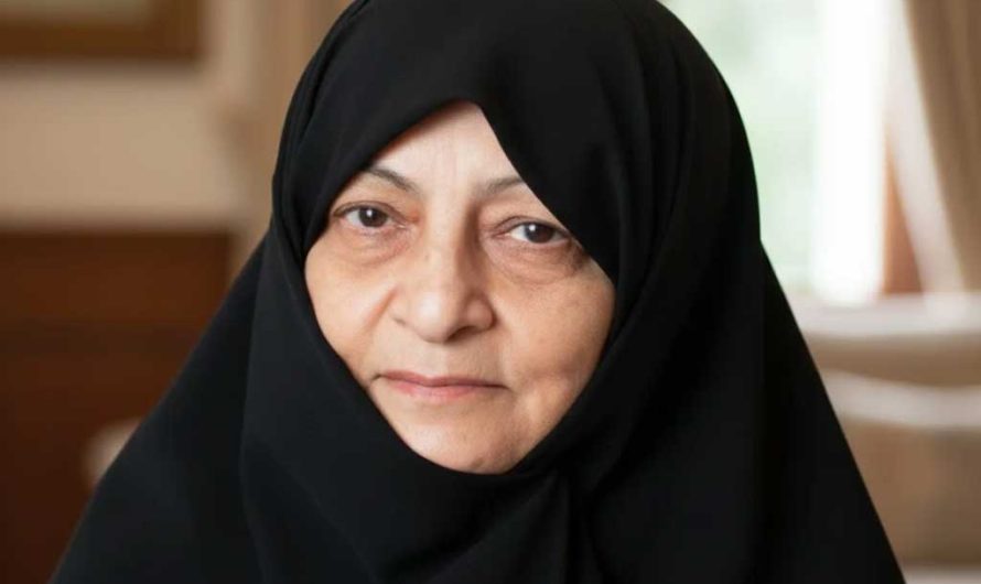 Почему скрывают жену Али Хаменеи?