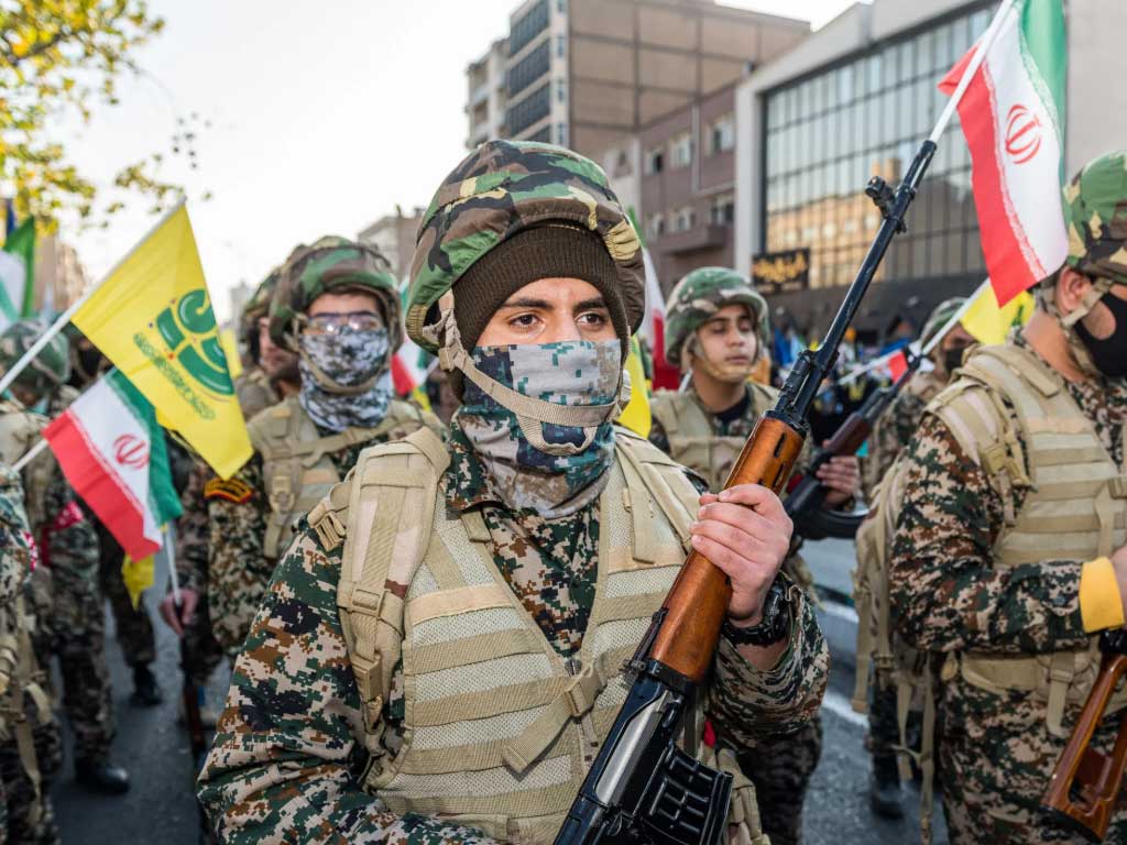 Дезертирство растёт: почему военные Ирана не получают выплат второй месяц
