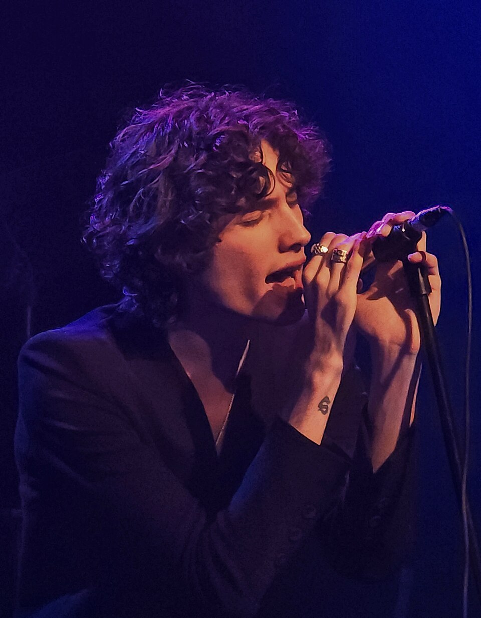 15 лучших молодых певцов 2026: Сомбр, Бенсон Бун, Алекс Уоррен