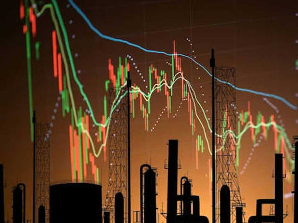 Почему цены на нефть рухнули почти на 5% — Трамп приостановил удары, Иран сделал неожиданное заявление