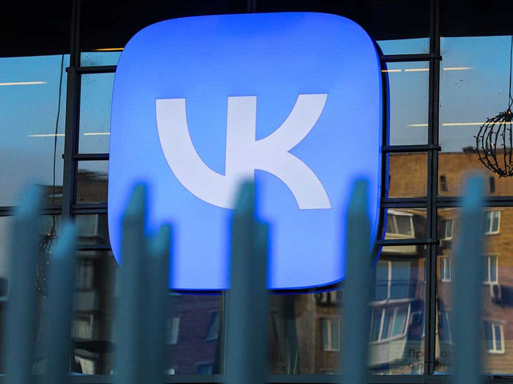 Санкции против «Макса» и VK: почему новый пакет ЕС меняет правила для российского IT