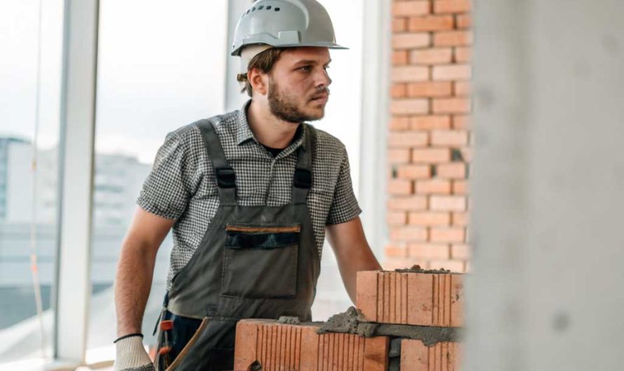 Где сейчас проще всего найти работу в России: 10 профессий с самым высоким спросом в 2026 году