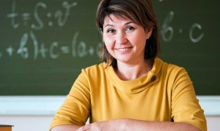15 лучших поздравлений с Днем рождения женщине-учительнице